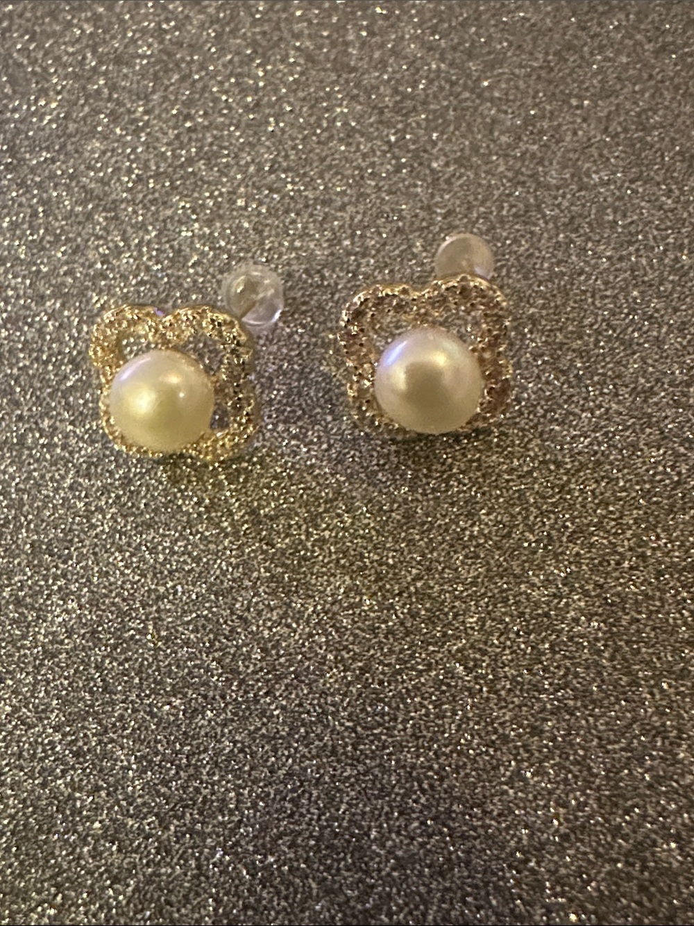 Elegant Clover Genuine Freshwater River of Pearl Stud Earrings -